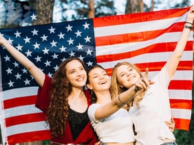 10 nhóm ngành du học Mỹ được cấp visa H-1B nhiều nhất