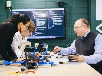 Illinois Institute of Technology - “Trường STEM hàng đầu tại Chicago”