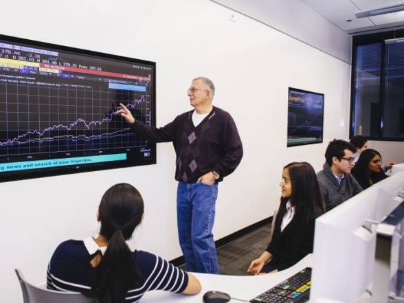 Illinois Institute of Technology - “Trường STEM hàng đầu tại Chicago”