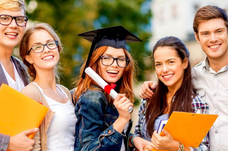 Du học nước ngoài là lựa chọn của nhiều học sinh và phụ huynh Việt Nam