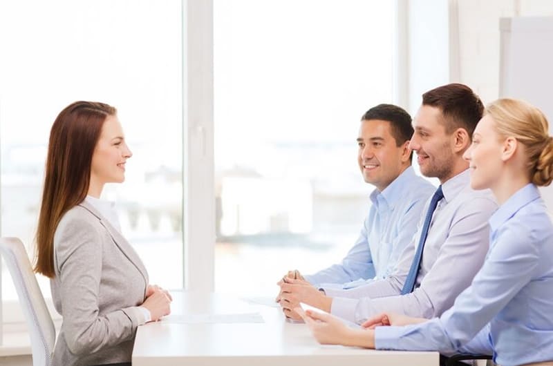Để được ở lại làm việc, "phỏng vấn" cũng là một kỹ năng quan trọng